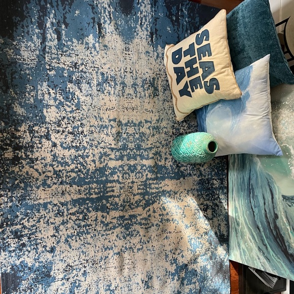 Urban Barn Rug - Picture 2 of 5